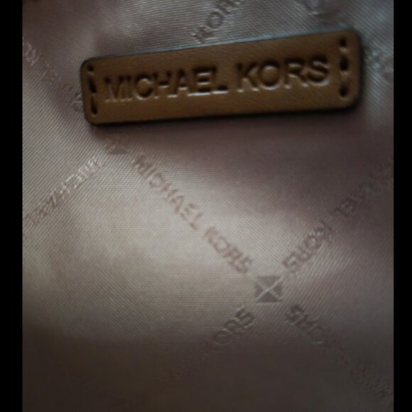 Michael Kors Jet Set MAEVE MRSP 298!!! NWT - Picture 8 of 11